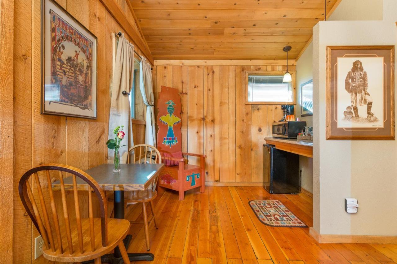 Trapper'S Rendezvous Bed & Breakfast Williams Exterior foto
